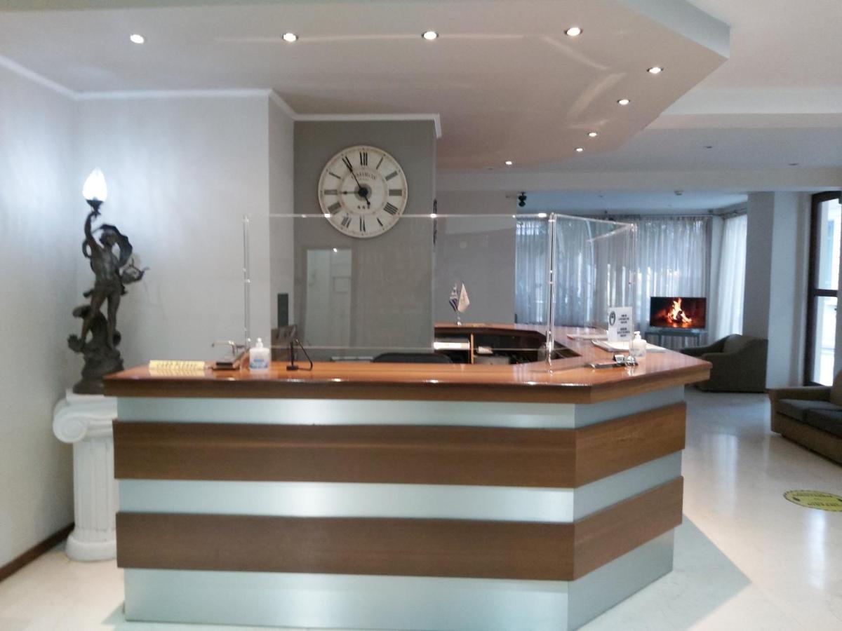 Omiros Hotel Athena Bagian luar foto