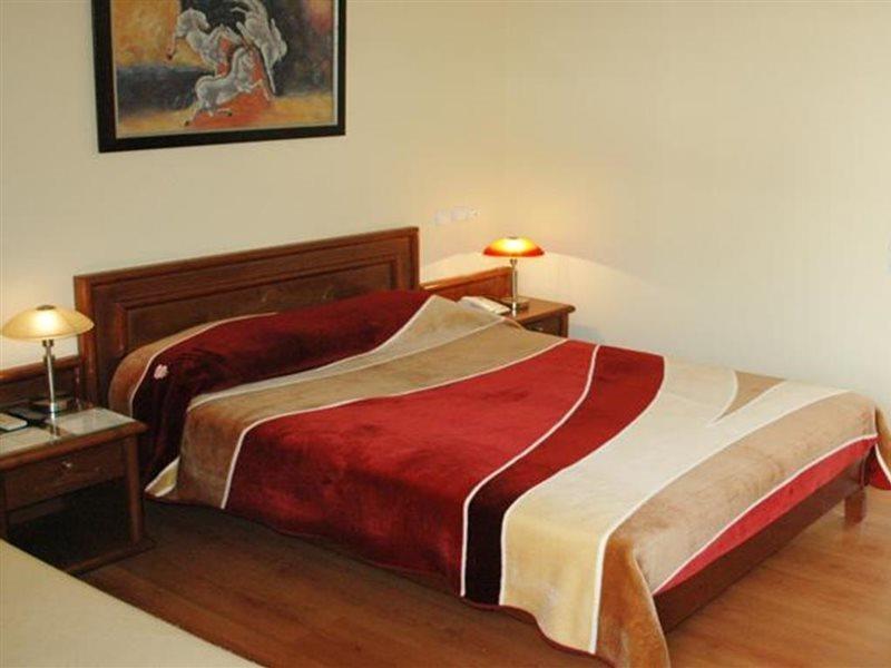 Omiros Hotel Athena Bagian luar foto
